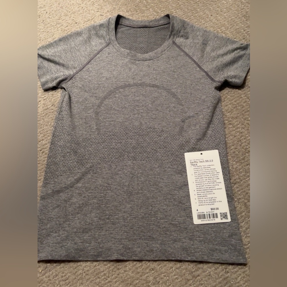 Grey shortsleeved lululemon swiftly tech/ size:4